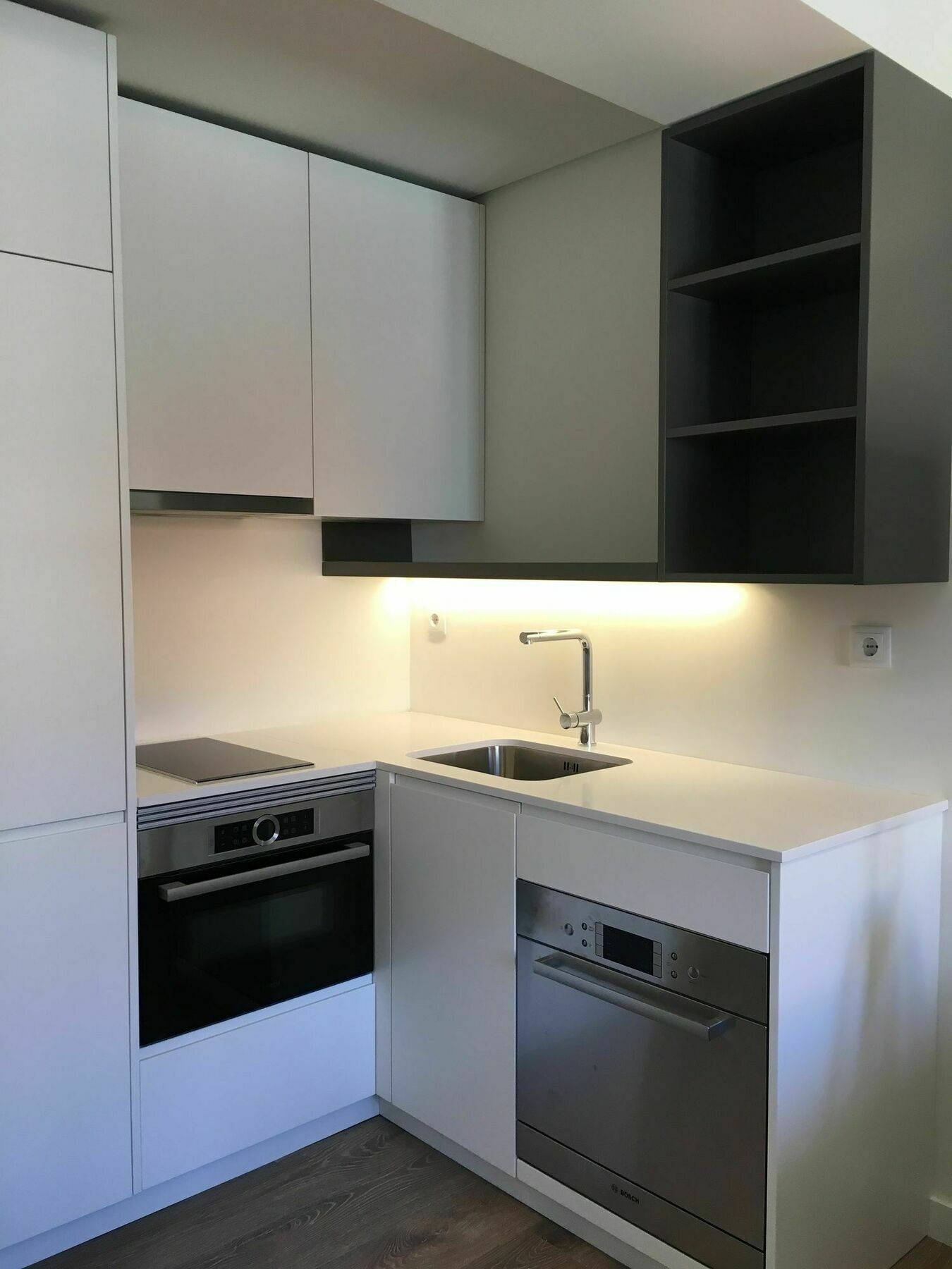 Serviced - Avenida Appartement *